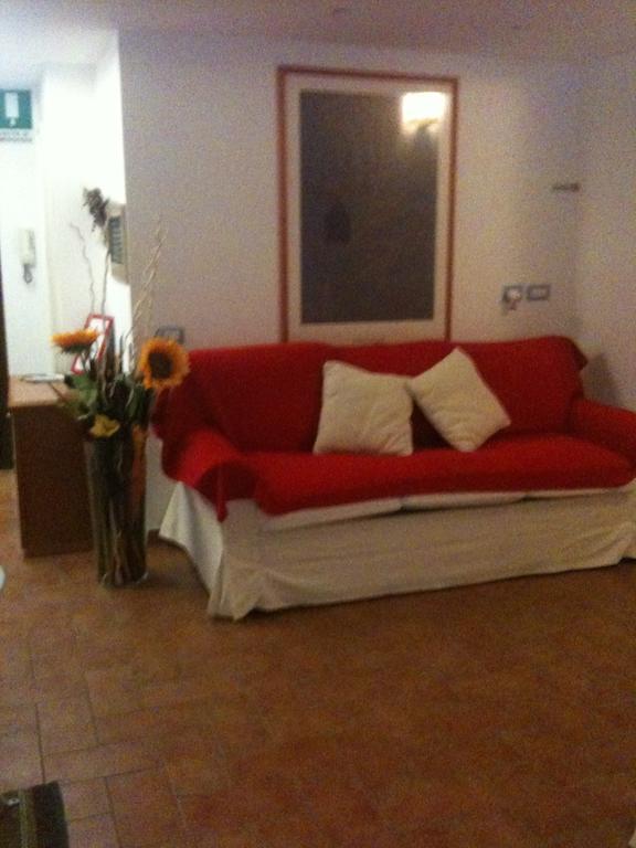 Casa Degli Ubaldi Bed & Breakfast Rome Bagian luar foto